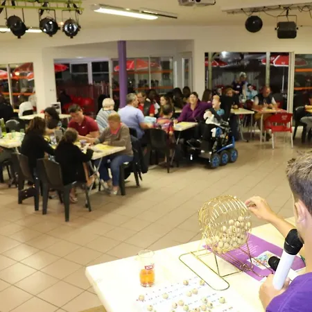 Kemp Mobil Avec Terrasse Pour 4 Personnes - Api-1-52-656