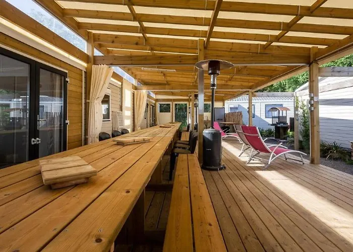 Mobil Avec Terrasse Pour 4 Personnes - Api-1-52-656 Kemping