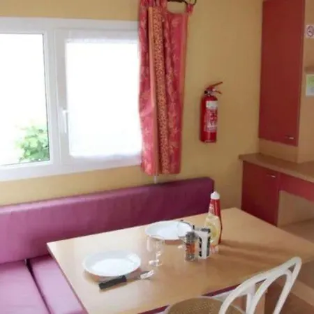 Campeggio Mobil Avec Terrasse Pour 4 Personnes - Api-1-52-656