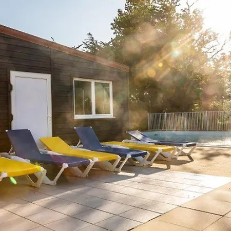 Mobil Avec Terrasse Pour 4 Personnes - Api-1-52-656 Camping