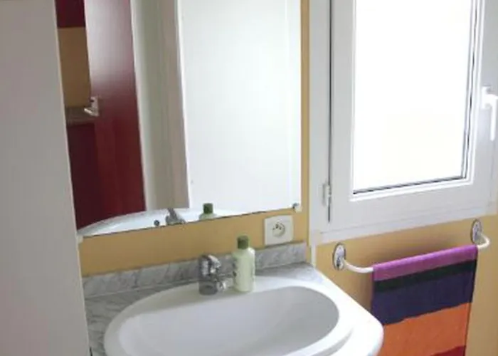 مكان تخييم Mobil Avec Terrasse Pour 4 Personnes - Api-1-52-656 *