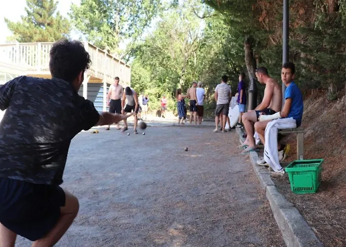 Mobil Avec Terrasse Pour 4 Personnes - Api-1-52-656 *